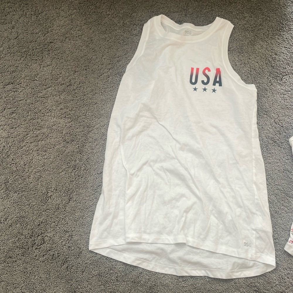 Women’s medium Dicks Sorting Goods USA tank top.